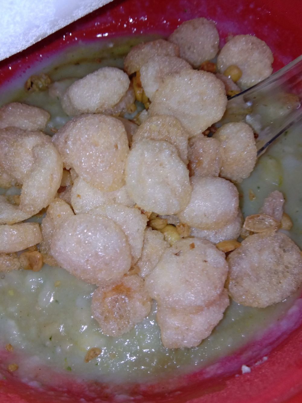 11 Potret cara makan bubur, bikin tim nggak diaduk tepuk jidat