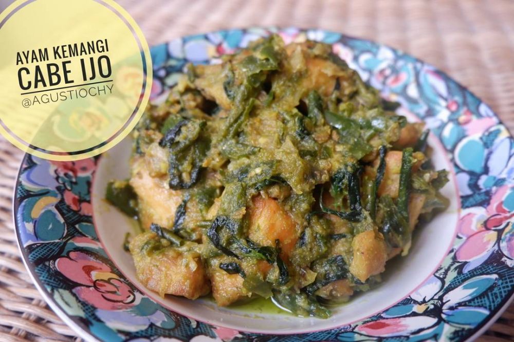 resep ayam kemangi Instagram © 2021 brilio.net resep ayam kemangi Instagram © 2021 brilio.net