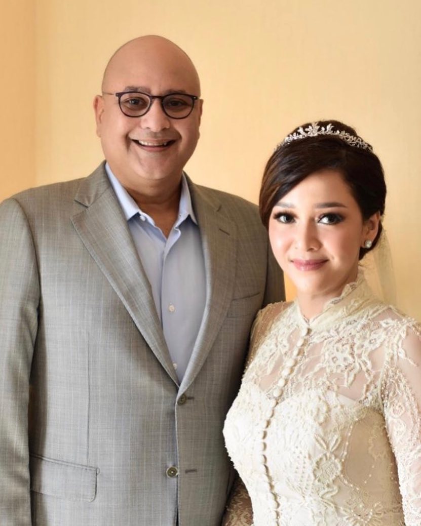 Kisah 6 seleb wanita kembali menikah di usia 40-an tahun