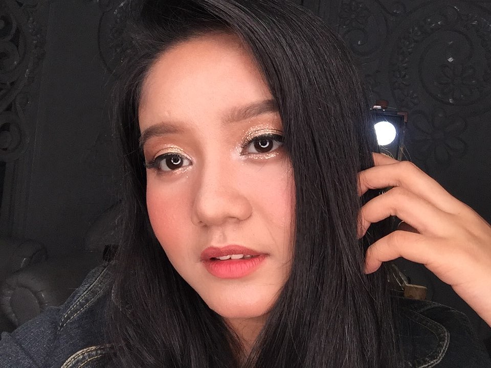 10 Potret Sabrina Ristawan, atlet badminton teman dekat Galih Ginanjar