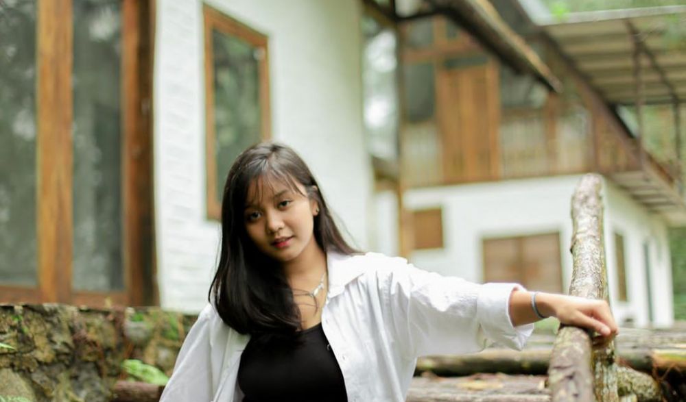 10 Potret Sabrina Ristawan, atlet badminton teman dekat Galih Ginanjar