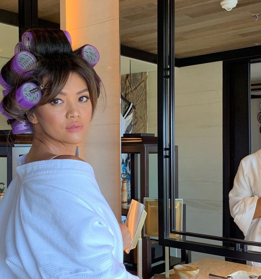 7 Pesona Farah Quinn tanpa makeup, parasnya curi perhatian