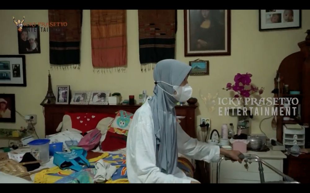 8 Penampakan rumah ibunda Kalina Ocktaranny, masuk gang sempit