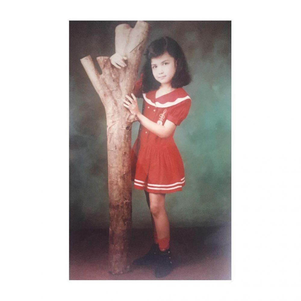 10 Potret transformasi Dinda Kanyadewi, menawan di usia 34 tahun