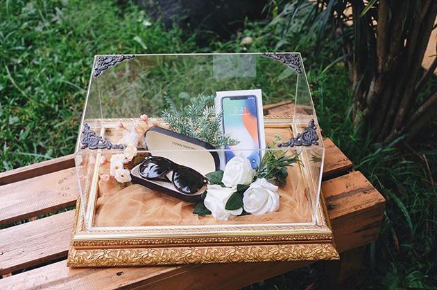 Potret seserahan pernikahan 8 seleb, harganya capai ratusan juta