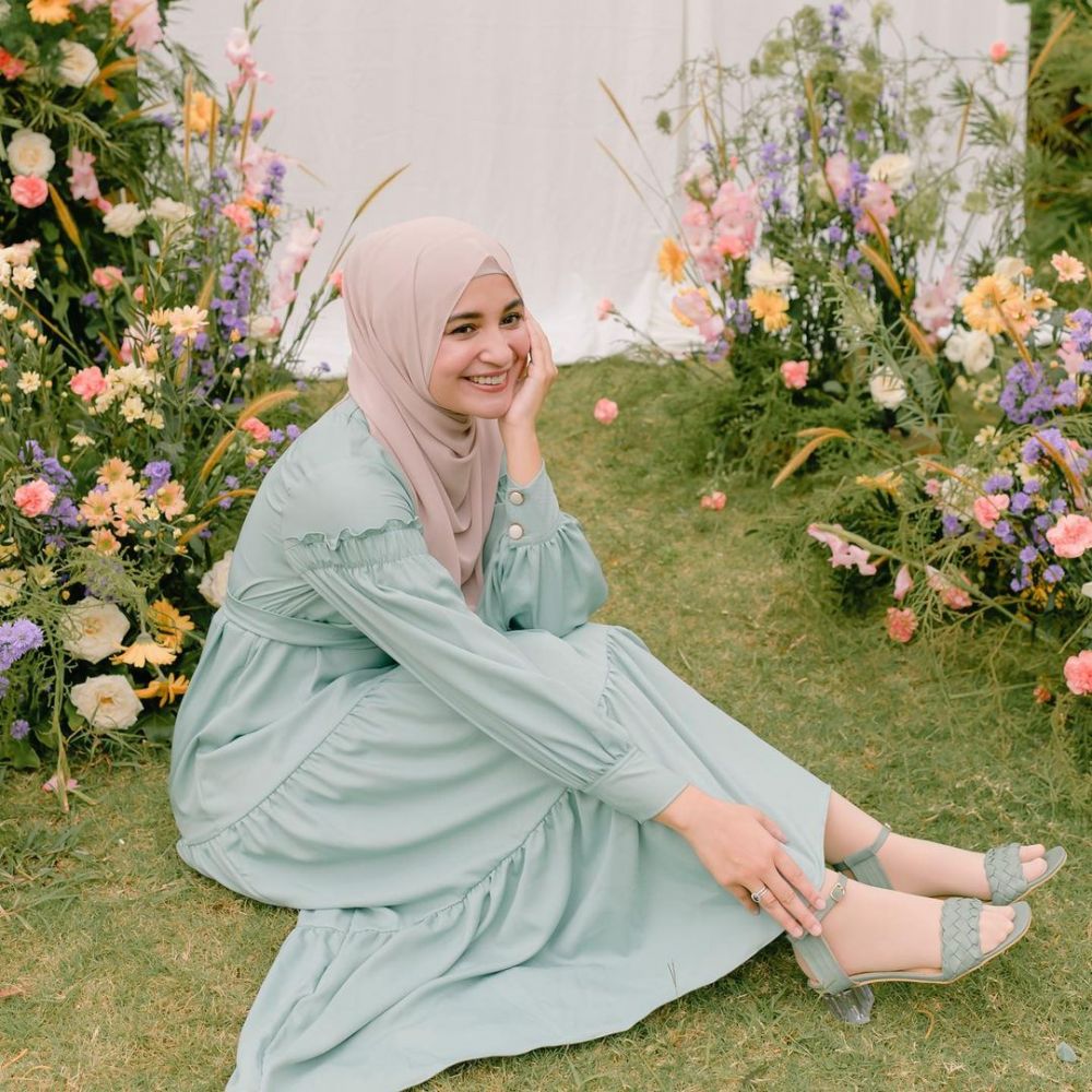 10 Penampilan terbaru Shireen Sungkar, dipuji makin langsing