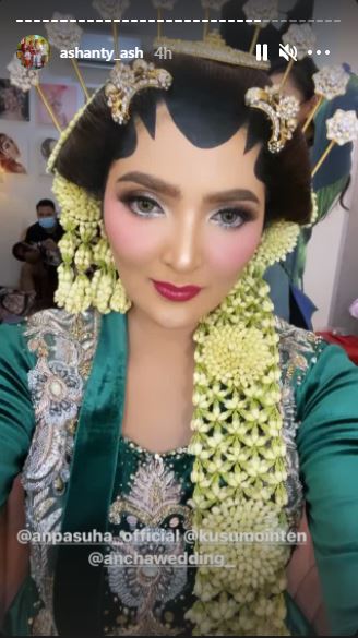 9 Potret Ashanty dan Aurel pakai baju pengantin Jawa, memesona pol