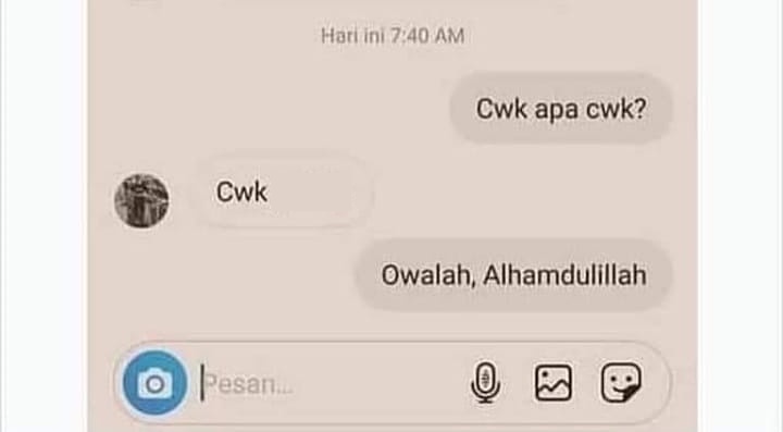 10 Chat lucu ke pacar pakai 'kode rahasia' ini bikin dahi berkerut