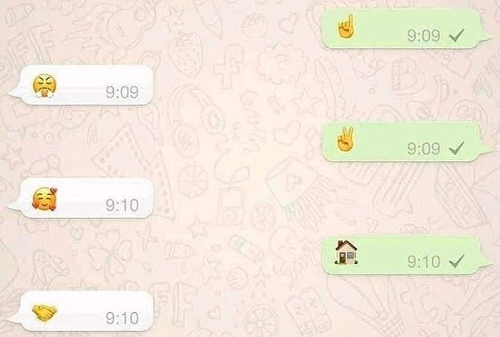 10 Chat lucu ke pacar pakai 'kode rahasia' ini bikin dahi berkerut