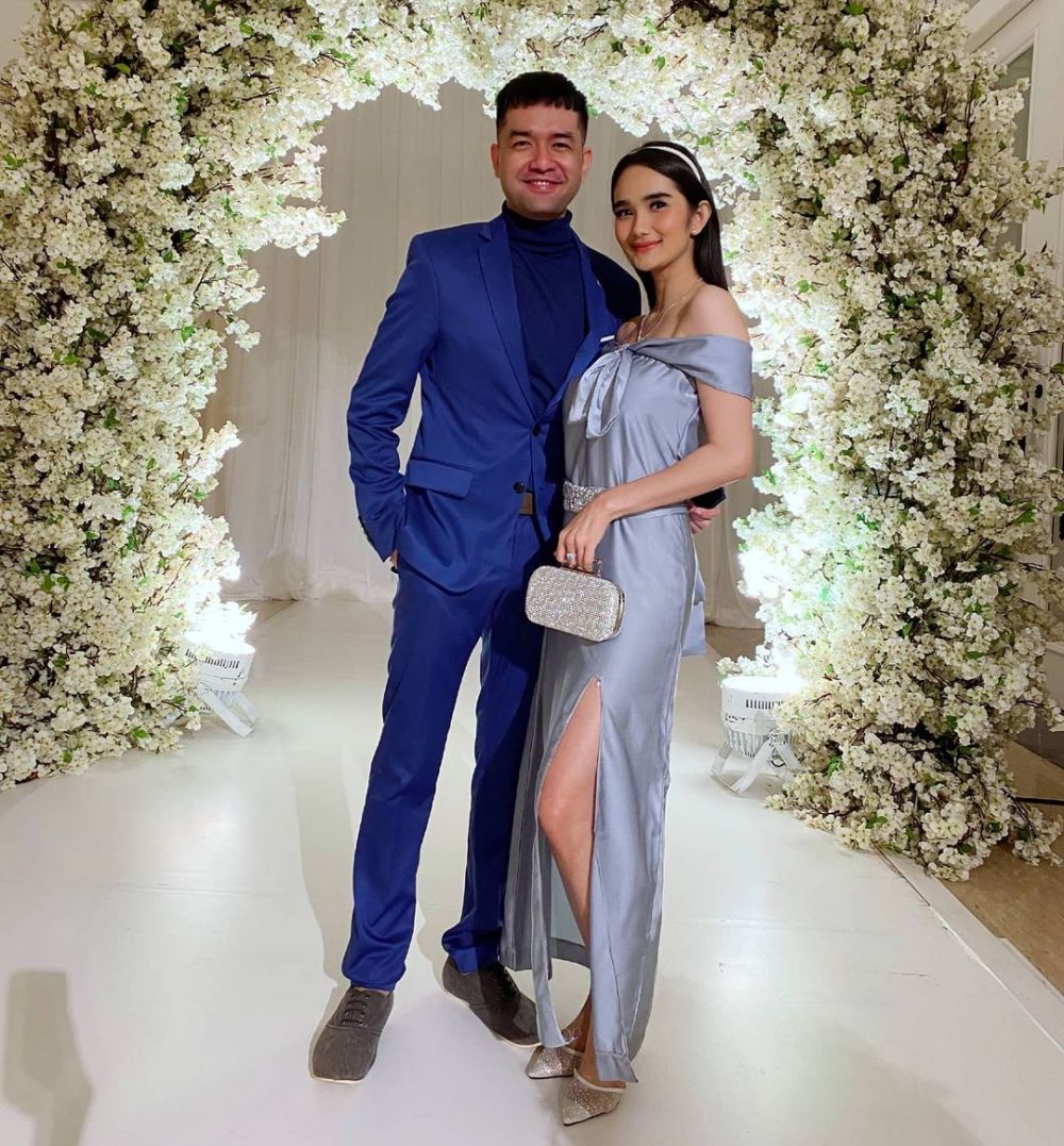 Gaya 10 pesinetron saat kondangan, Natasha Wilona curi perhatian