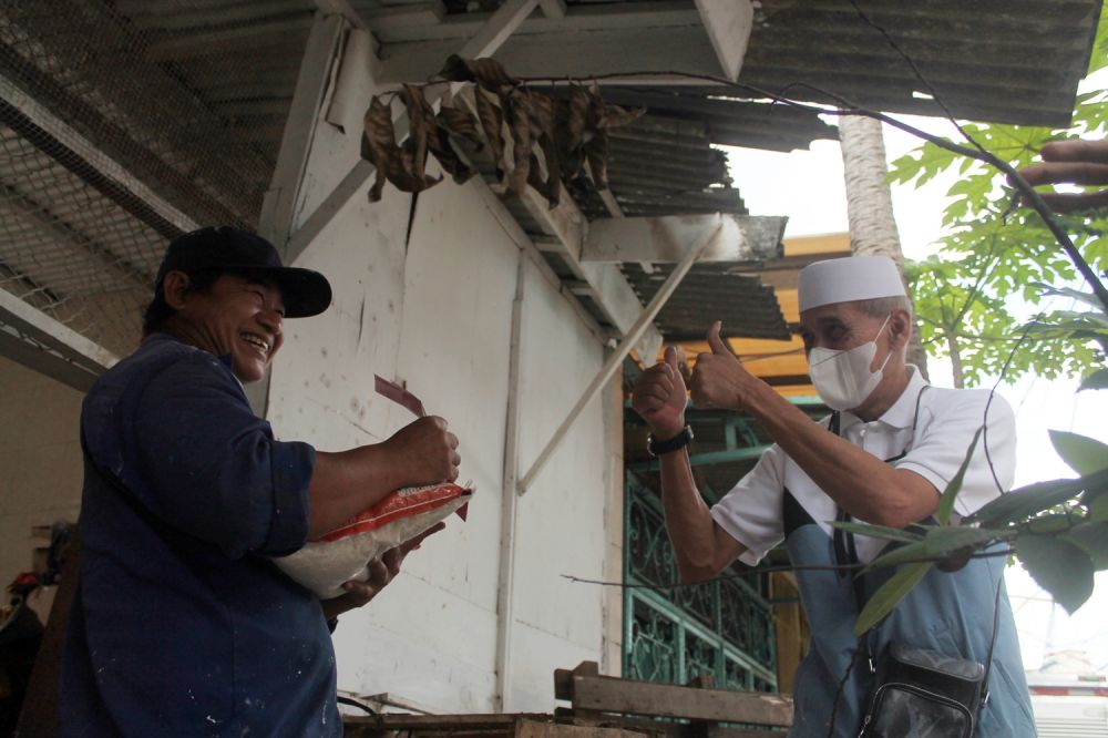 Jelang Imlek, Habib Hasan Mulachela beri bantuan untuk warga Tionghoa