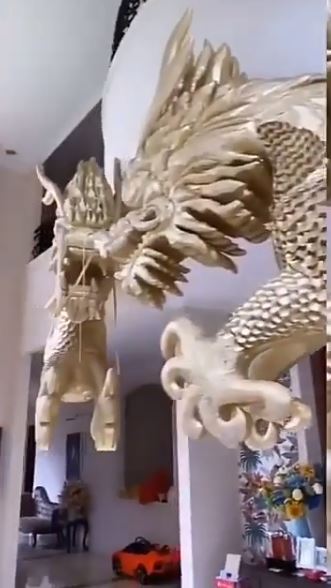 8 Potret dekorasi rumah Ruben Onsu saat rayakan Imlek, meriah banget