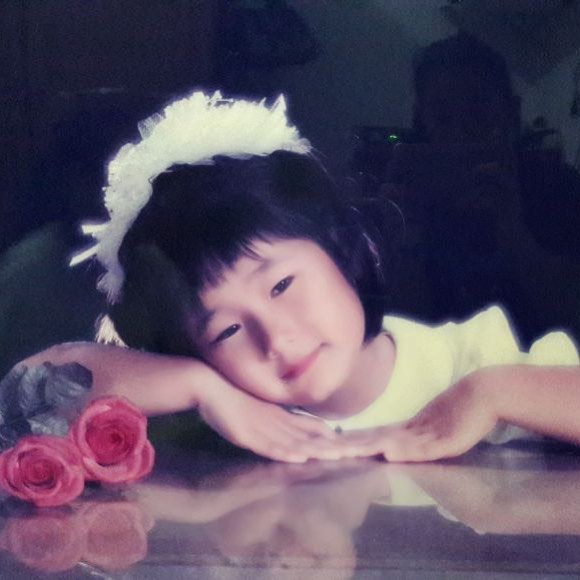 10 Potret transformasi Melissa Karim, awet muda di usia 42 tahun