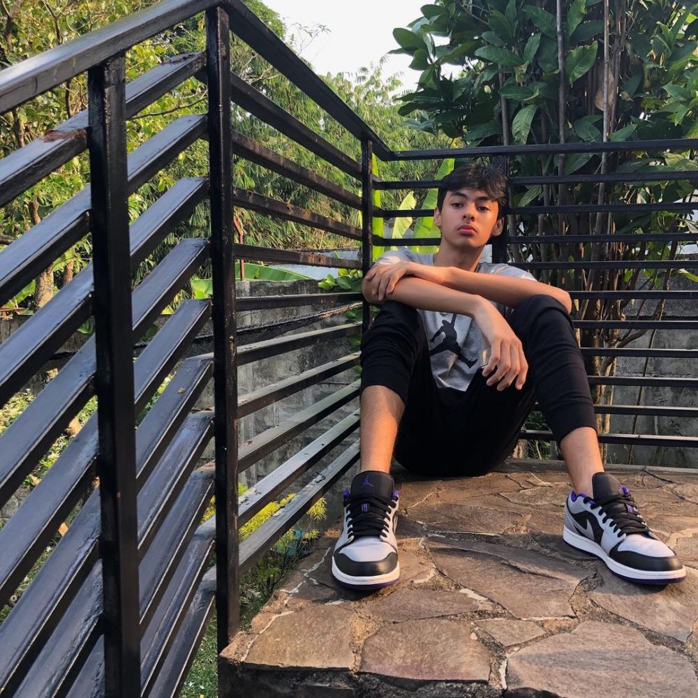 10 Potret ganteng Fattah Syach, anak Attar Syach yang beranjak dewasa