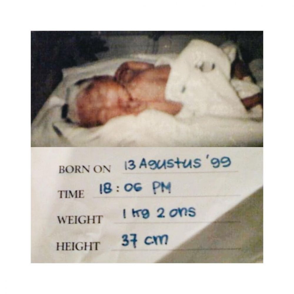 8 Potret masa kecil Salmafina Sunan, saat lahir bobotnya 1,2 kg