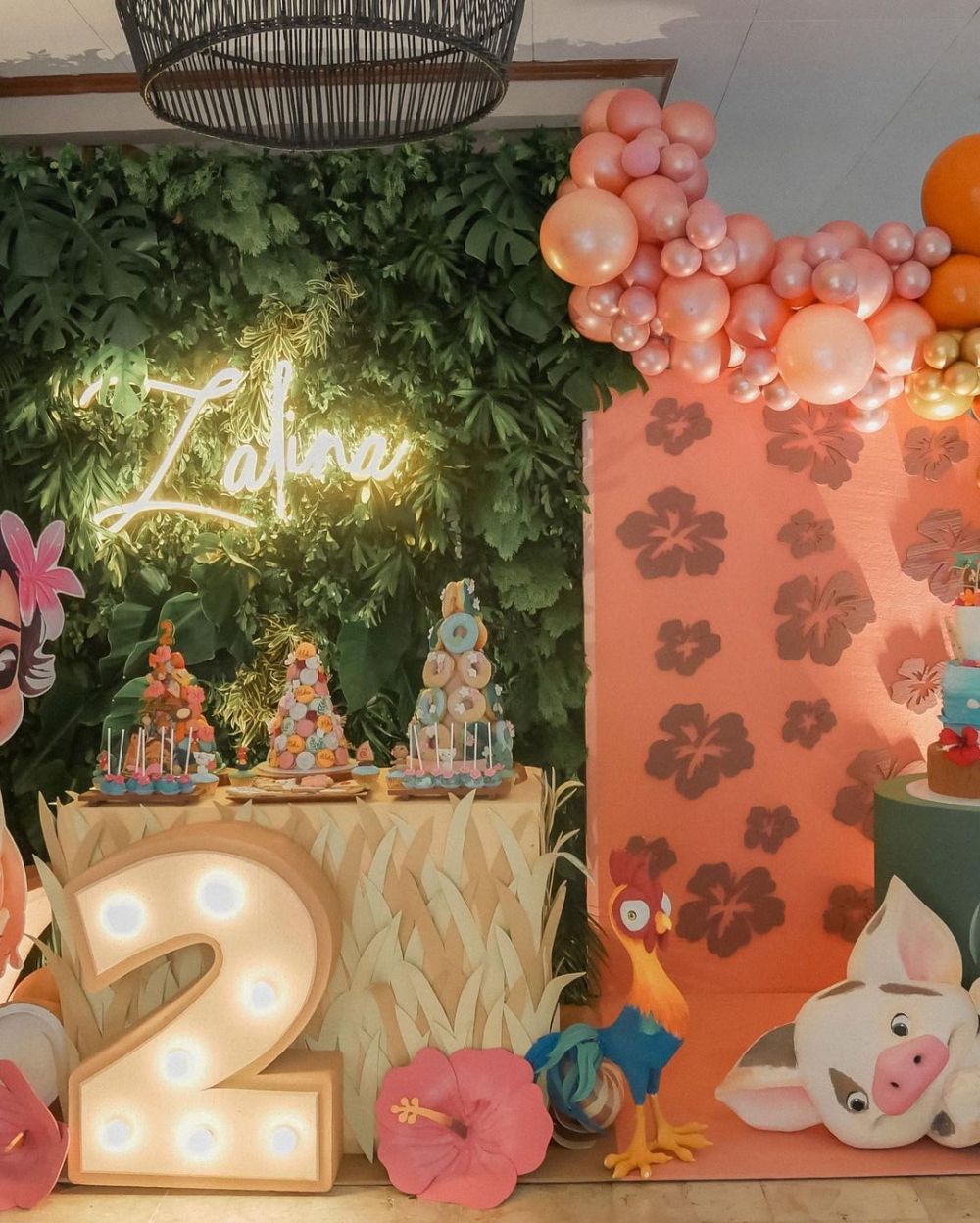 7 Momen ulang tahun ke-2 Zalina putri Raisa, kuenya unik