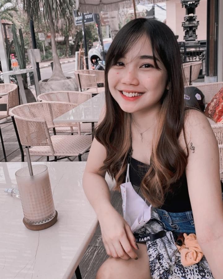 7 Momen Yuri MasterChef tak sengaja pamer tato, keren dan unik