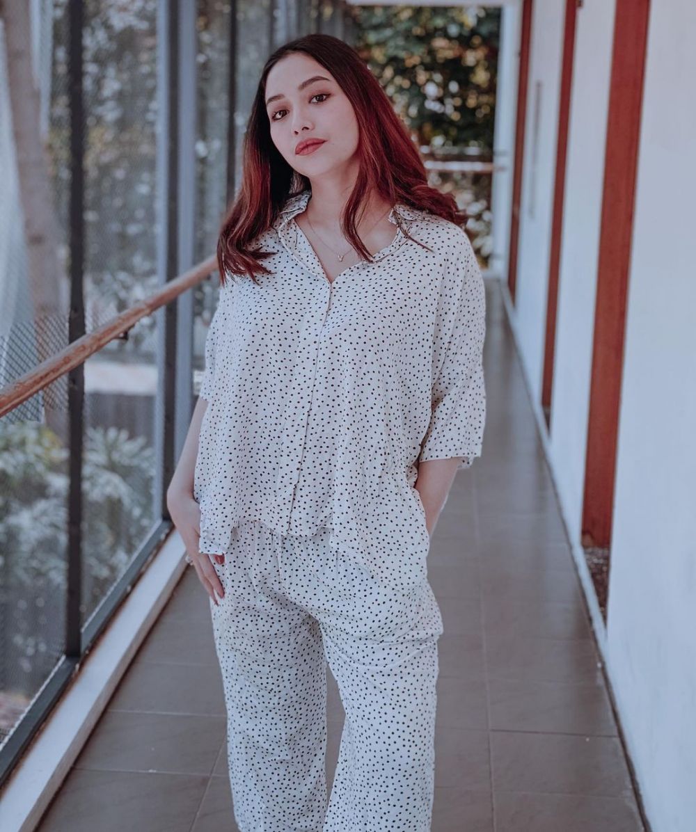 Genap usia 28 tahun, ini 10 transformasi Adzana Bing Slamet