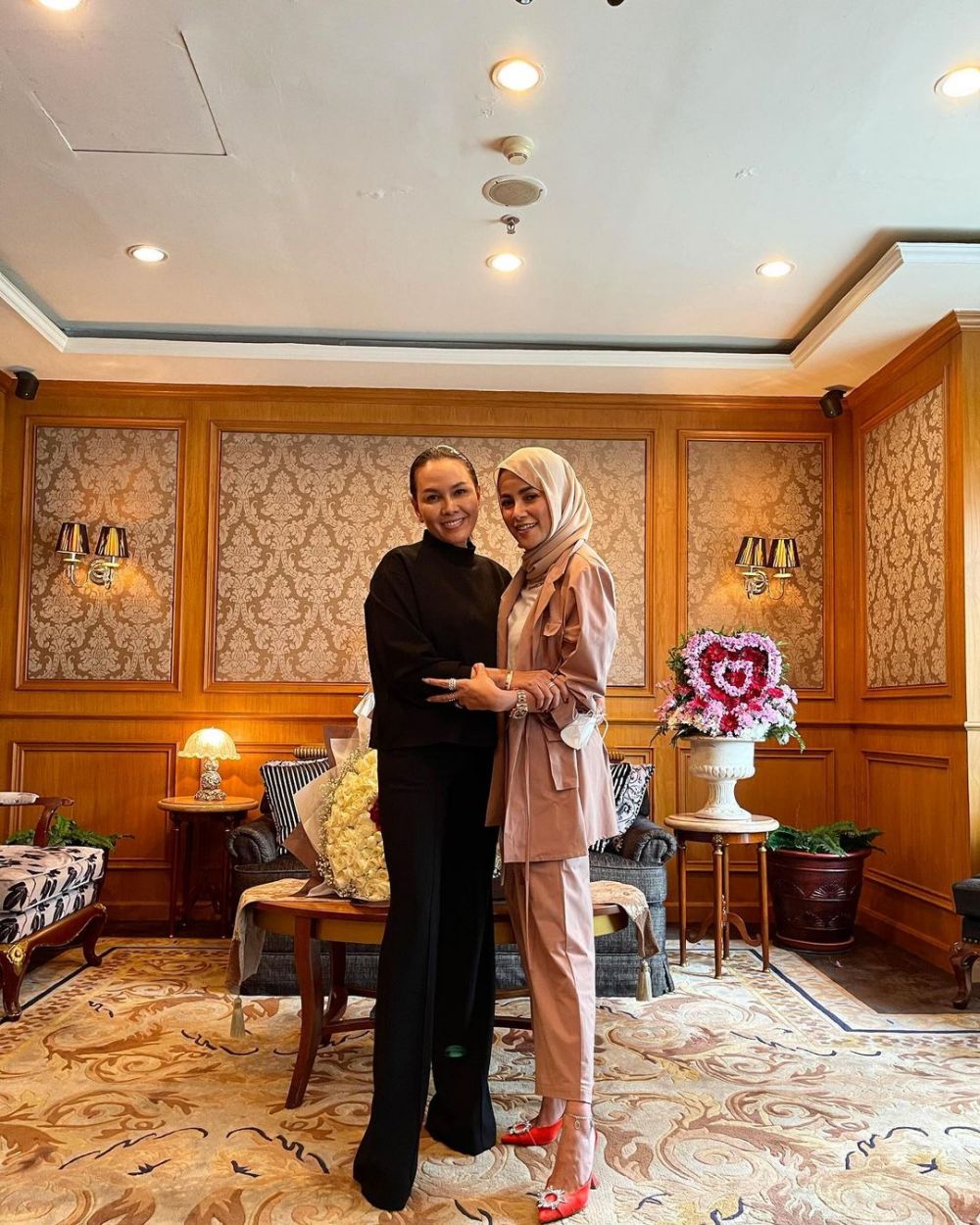 10 Momen perayaan ulang tahun Olla Ramlan ke-41, kuenya unik