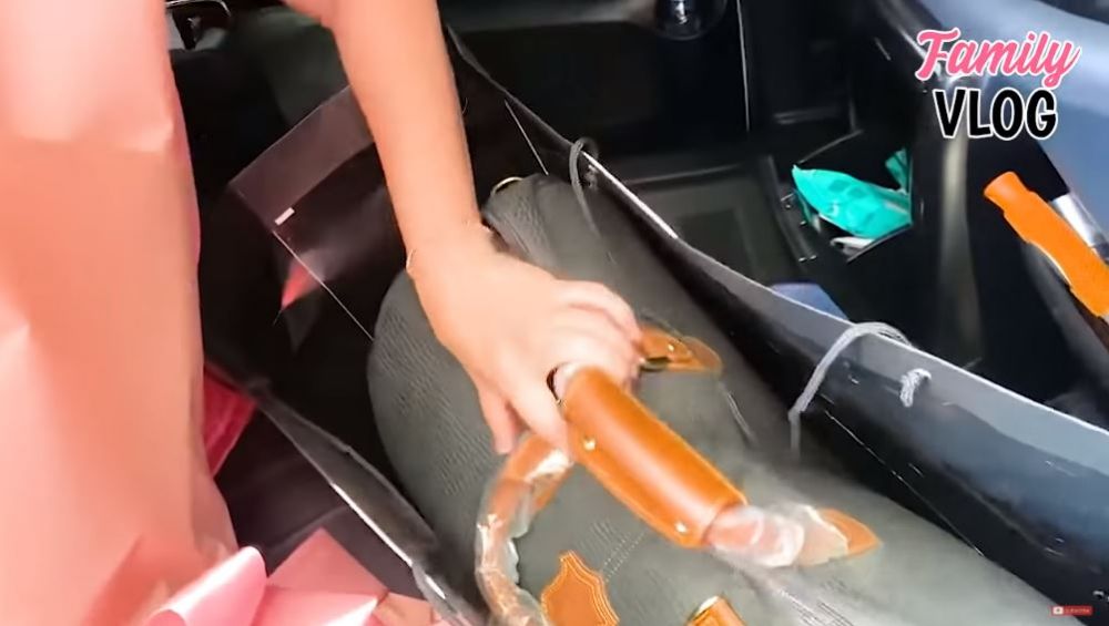 10 Momen kejutan Valentine keluarga Ussy, dinner panggil chef pribadi