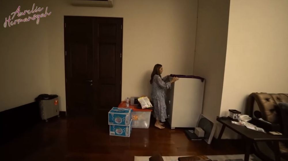 10 Potret kamar Atta Halilintar di rumah baru, sepatunya bikin melongo