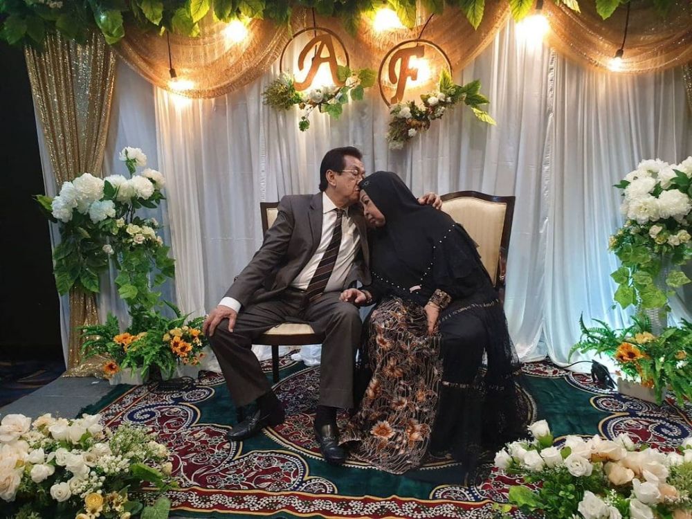 7 Momen Anwar Fuady & istri rayakan ultah pernikahan ke-50, romantis