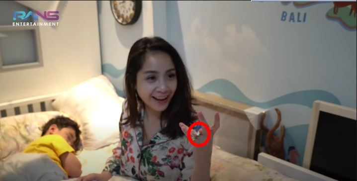 7 Potret kado ultah Raffi Ahmad-Nagita Slavina, harganya bikin melongo