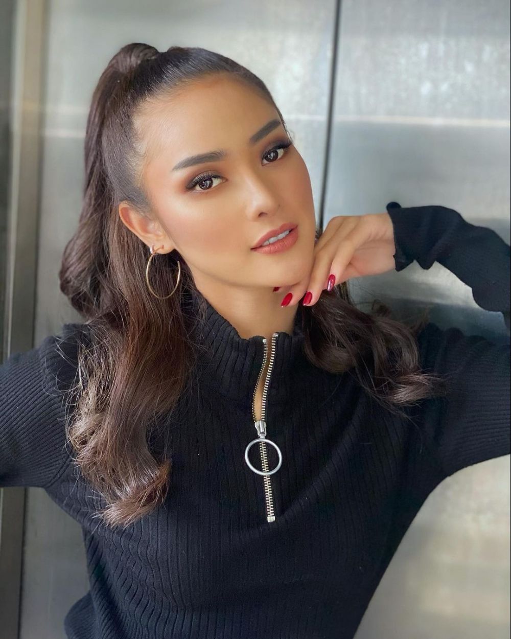 7 Potret Devina Kirana, lawan main Rizky Billar di sinetron