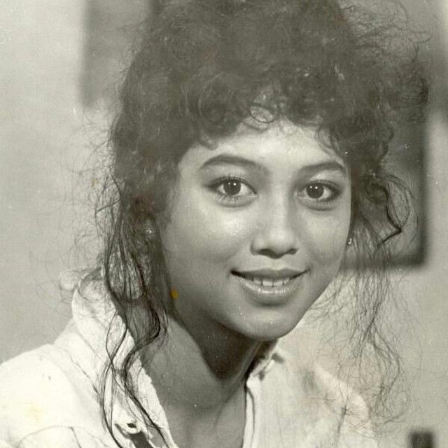 Potret masa muda 10 seleb usia 50-an, bukti cantiknya sejak dulu