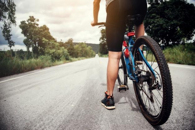 Gejala gangguan cyclist's palsy saat bersepeda dan cara mencegah