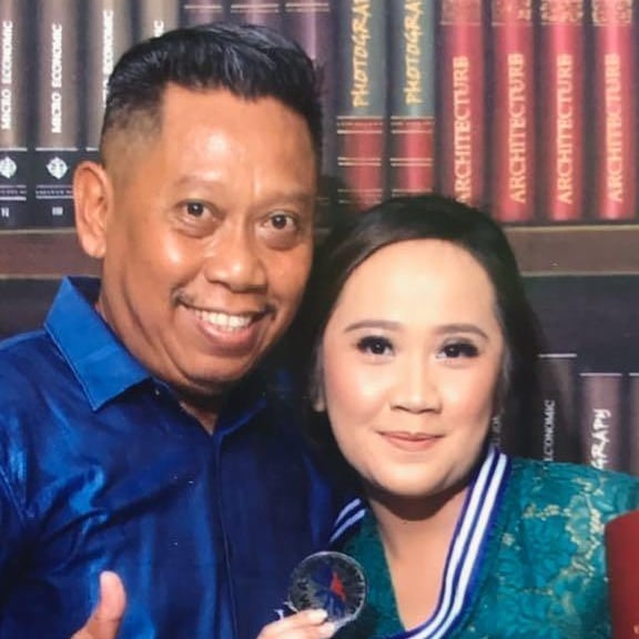 10 Potret Novita Eka Afriani, putri Tukul Arwana yang curi perhatian