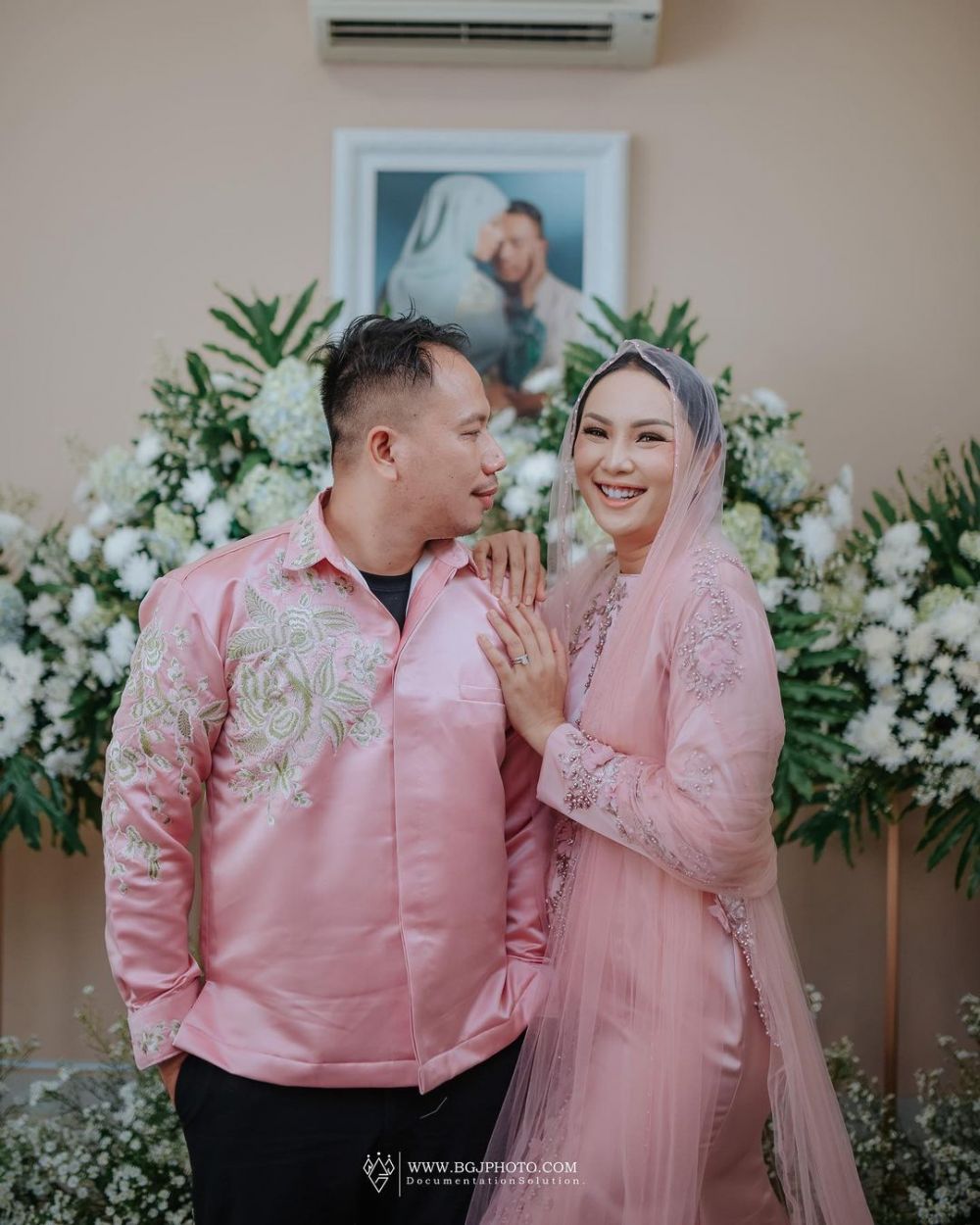 Batal nikah dengan Vicky Prasetyo, ini 6 tanggapan Kalina Ocktaranny