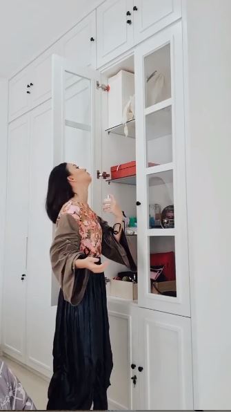 10 Potret rumah Karina Nadila, minimalis dengan desain serba putih