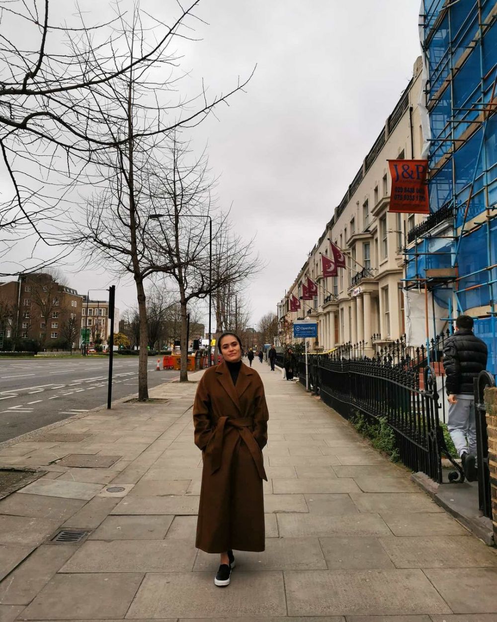 10 Potret Lindy Joice istri Michael Villareal, ibu anak dua yang modis