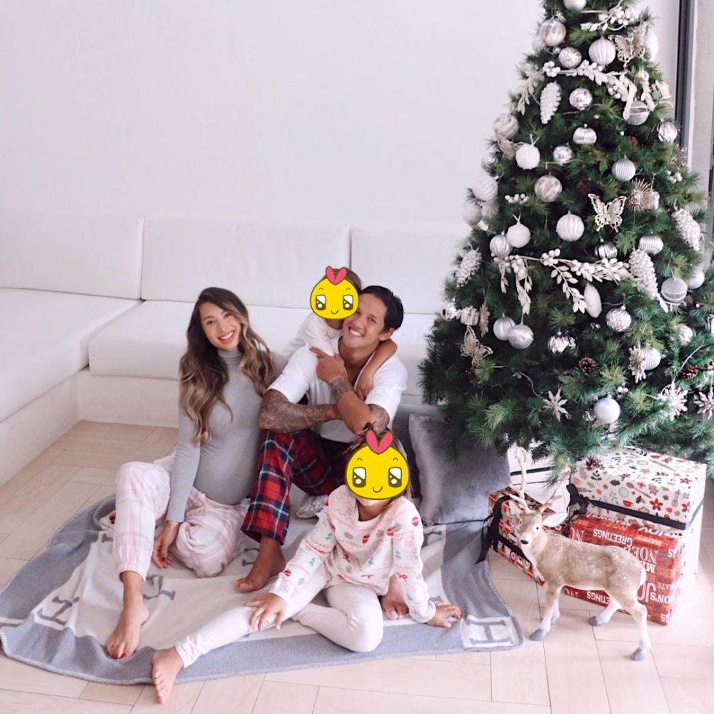 8 Gaya OOTD hamil ala Jennifer Bachdim, stylish maksimal