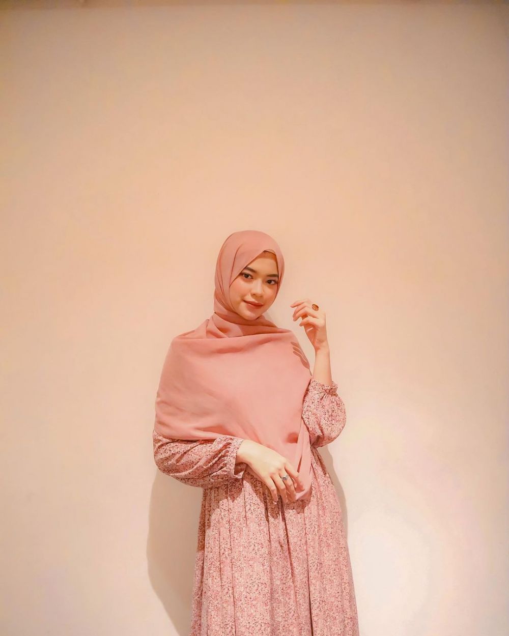 10 Potret terbaru Arifah Lubai dengan hijab, bikin pangling