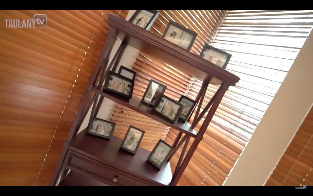 10 Penampakan rumah Vicky Prasetyo, banyak foto Kalina ...