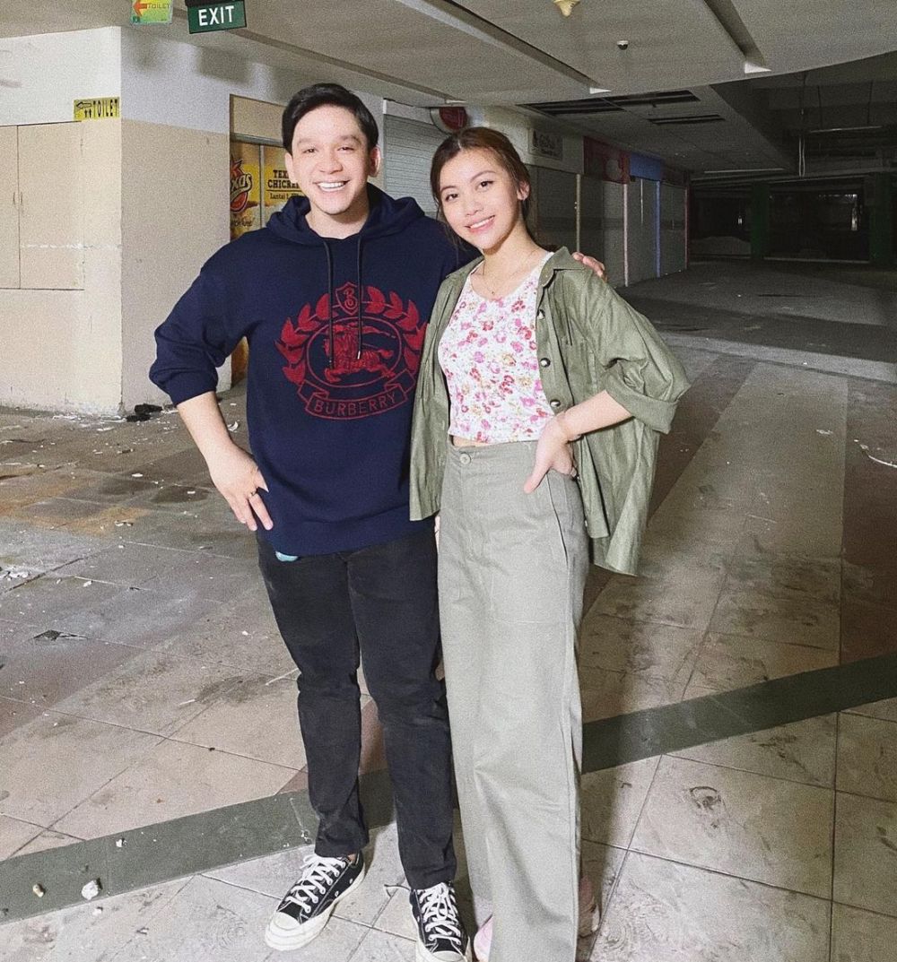 Resmi jadian, ini 10 potret kebersamaan Jordi Onsu dan Frislly Herlind