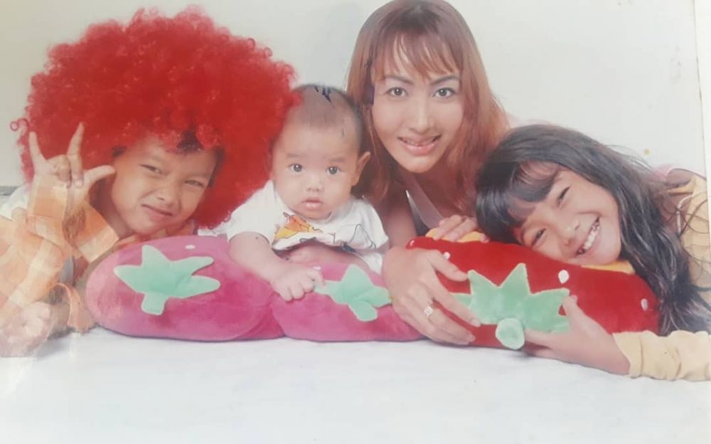 9 Potret masa kecil Glenca Chysara, aura bintang sudah terpancar