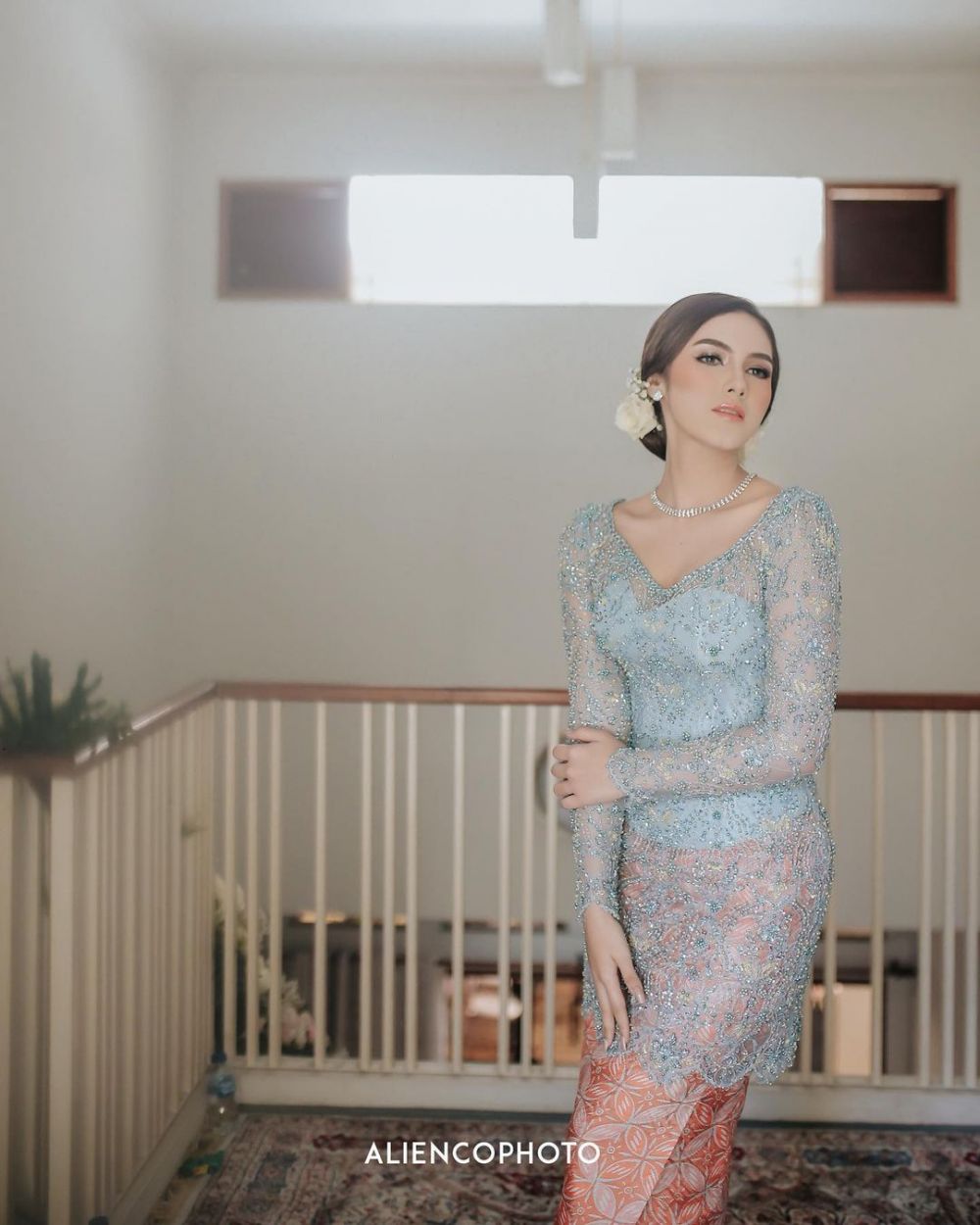 10 Momen pertunangan Syahra Larez mantan Rizky Billar, penuh haru