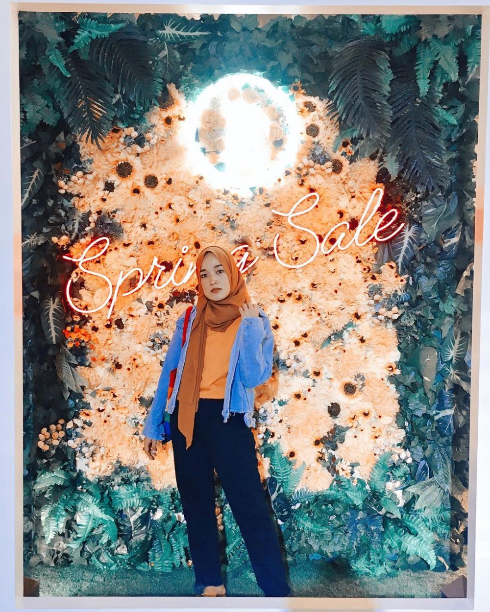 8 Potret Ririe Fairus istri Ayus Sabyan, selalu tampil stylish