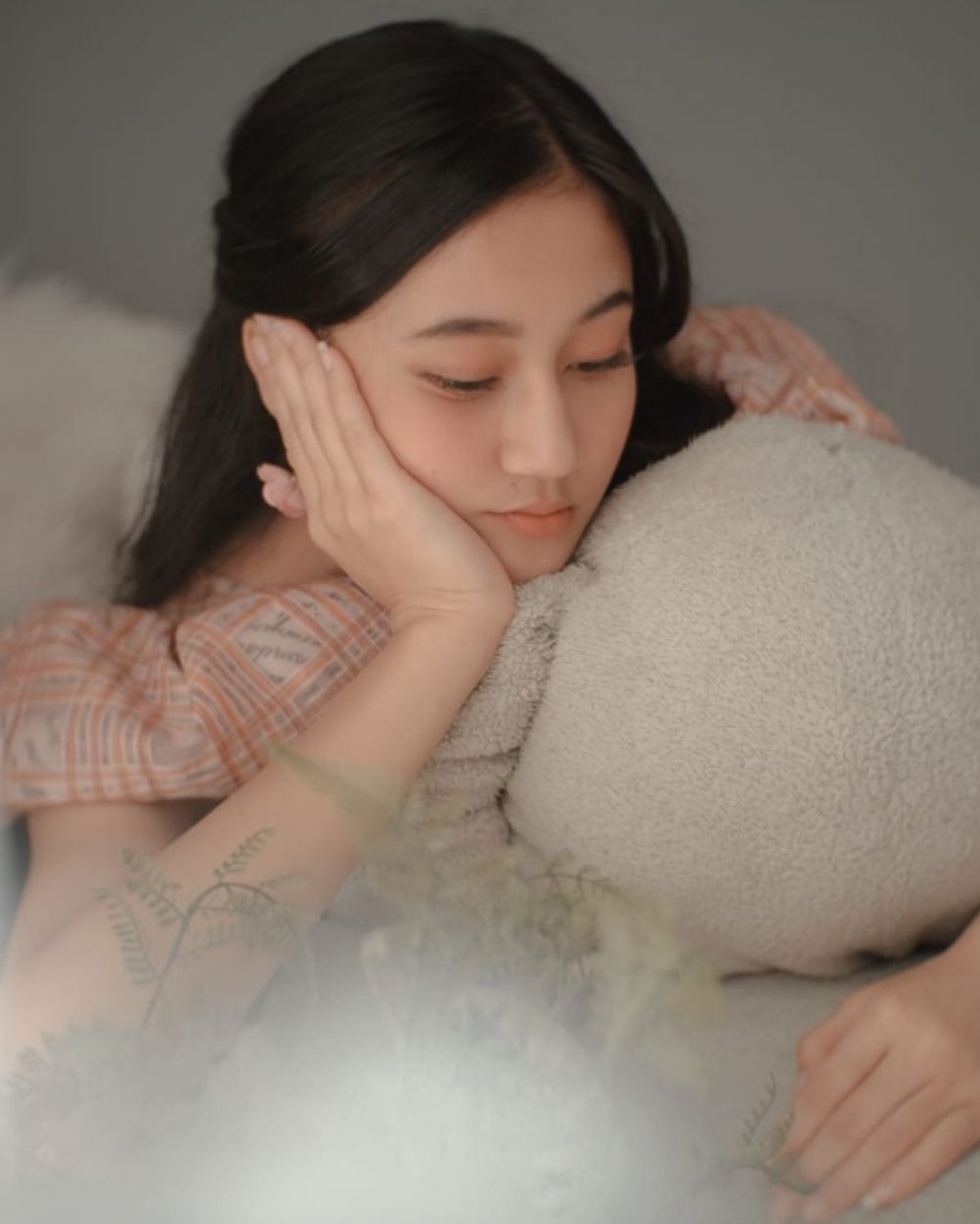 9 Gaya pemotretan Keisya Idol dalam berbagai tema, glamor abis