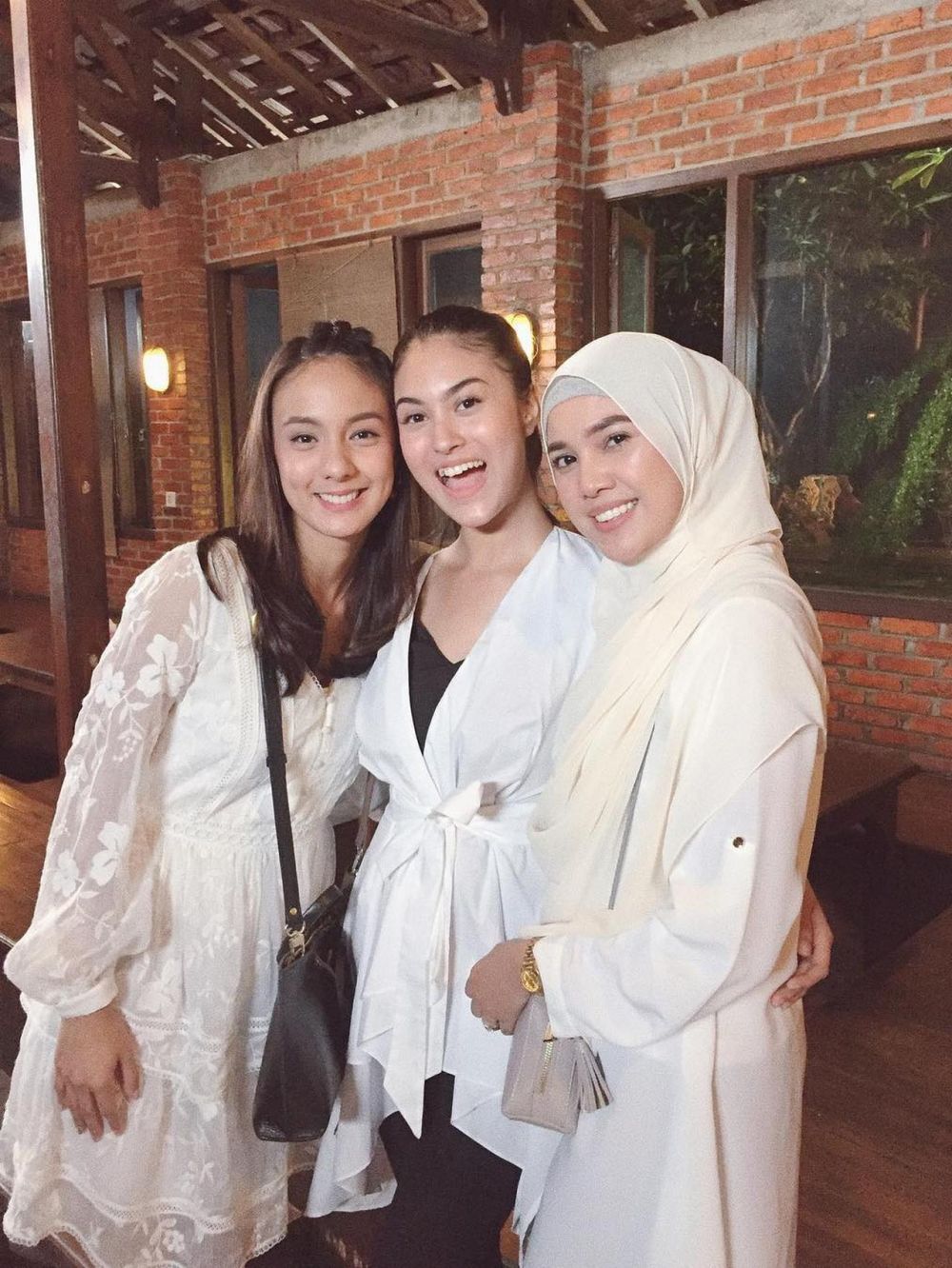 7 Potret persahabatan Marcella Daryanani dan Nasya Marcella, kompak