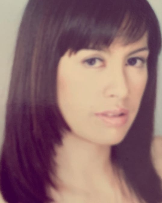 Potret lawas istri 10 pesinetron, Putri Anne curi perhatian