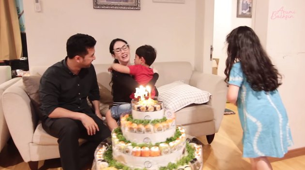 10 Momen perayaan ultah Arumi Bachsin ke-27, simpel penuh kehangatan