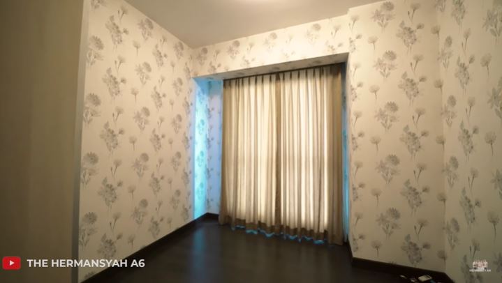 10 Potret apartemen Ashanty yang jarang dihuni, menyatu dengan mal