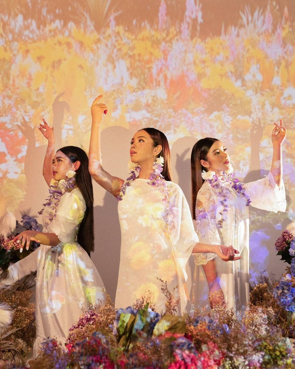 9 Pemotretan terbaru Lyodra, Tiara dan Ziva Idol bertema bunga, elegan