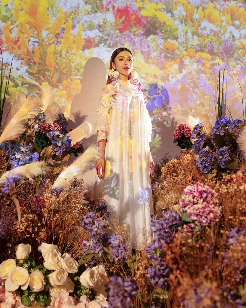 9 Pemotretan terbaru Lyodra, Tiara dan Ziva Idol bertema bunga, elegan