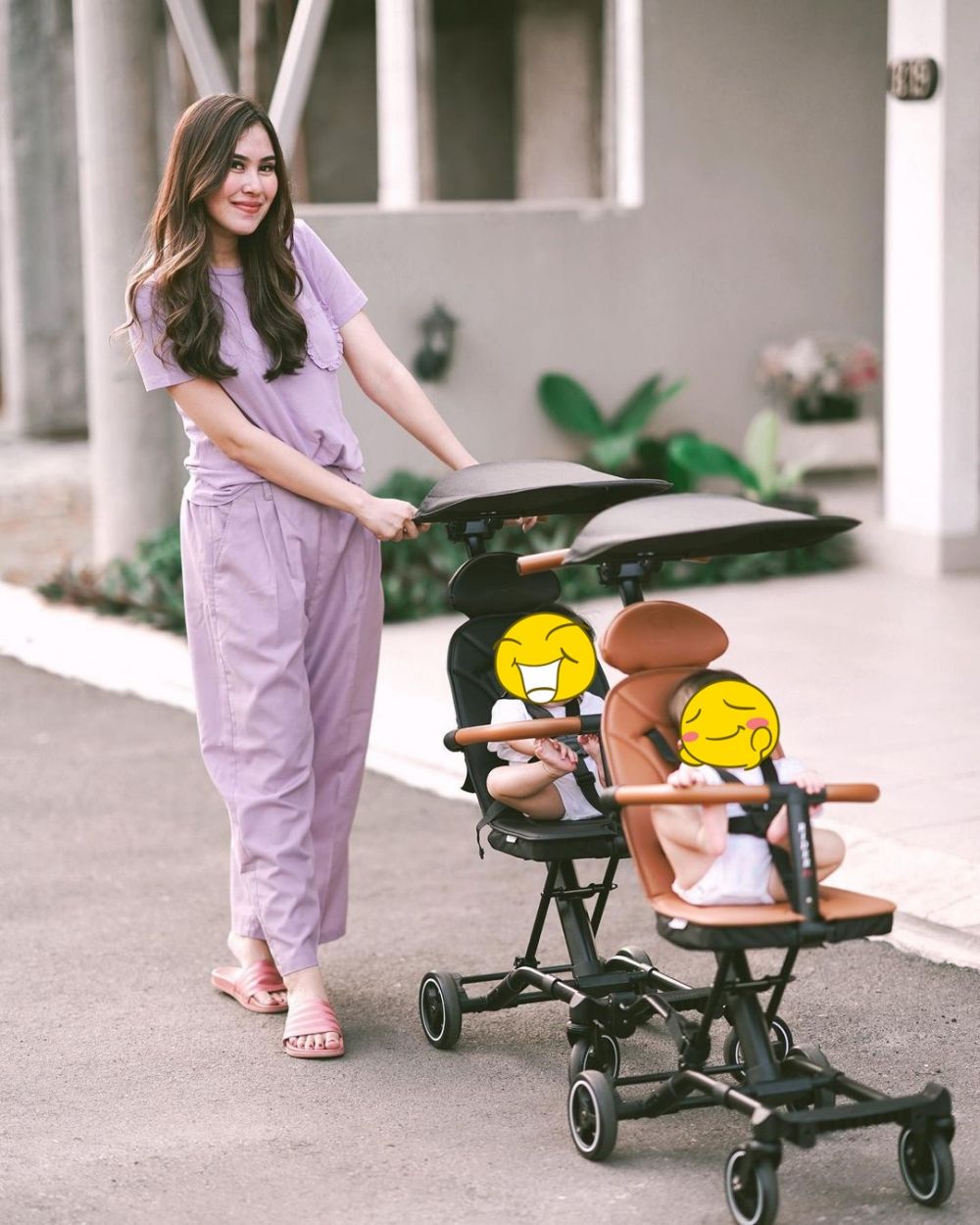 Vakum dari sinetron, ini beda gaya 10 seleb cantik saat momong anak