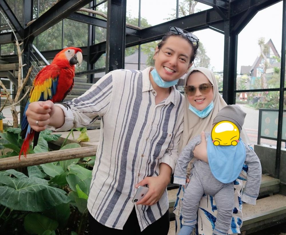 Vakum dari sinetron, ini beda gaya 10 seleb cantik saat momong anak